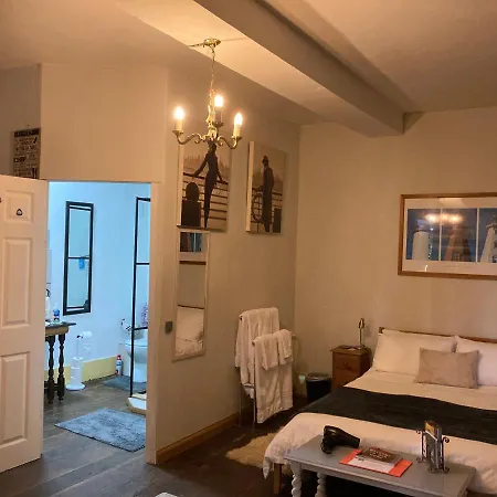 Alojamento de Acomodação e Pequeno-almoço 7 Dagnaud De La Tude Our Family Style With En-suite