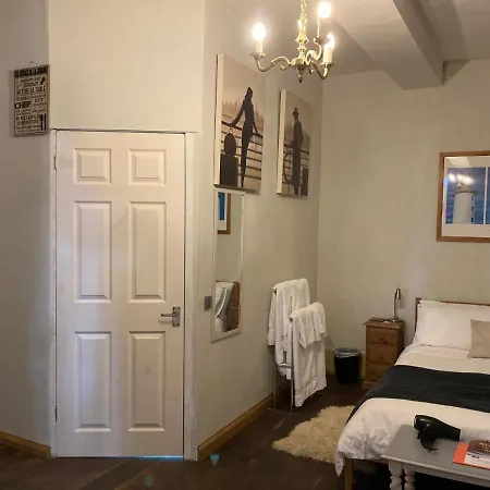 Alojamento de Acomodação e Pequeno-almoço 7 Dagnaud De La Tude Our Family Style With En-suite Montboyer